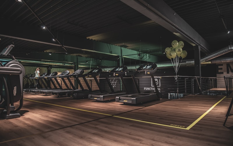 Challenger split screen showing welcoming Planet Fitness gym environment
