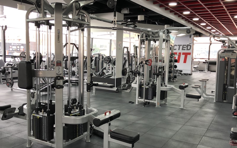 Immersive gym tour starting at the front desk of a modern fitness center